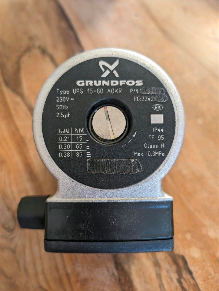 Grundfos Umwälzpumpe 15 - 60 in Bockau