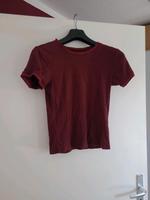 T-shirt rot/ bordeaux Größe S Niedersachsen - Lauenau Vorschau