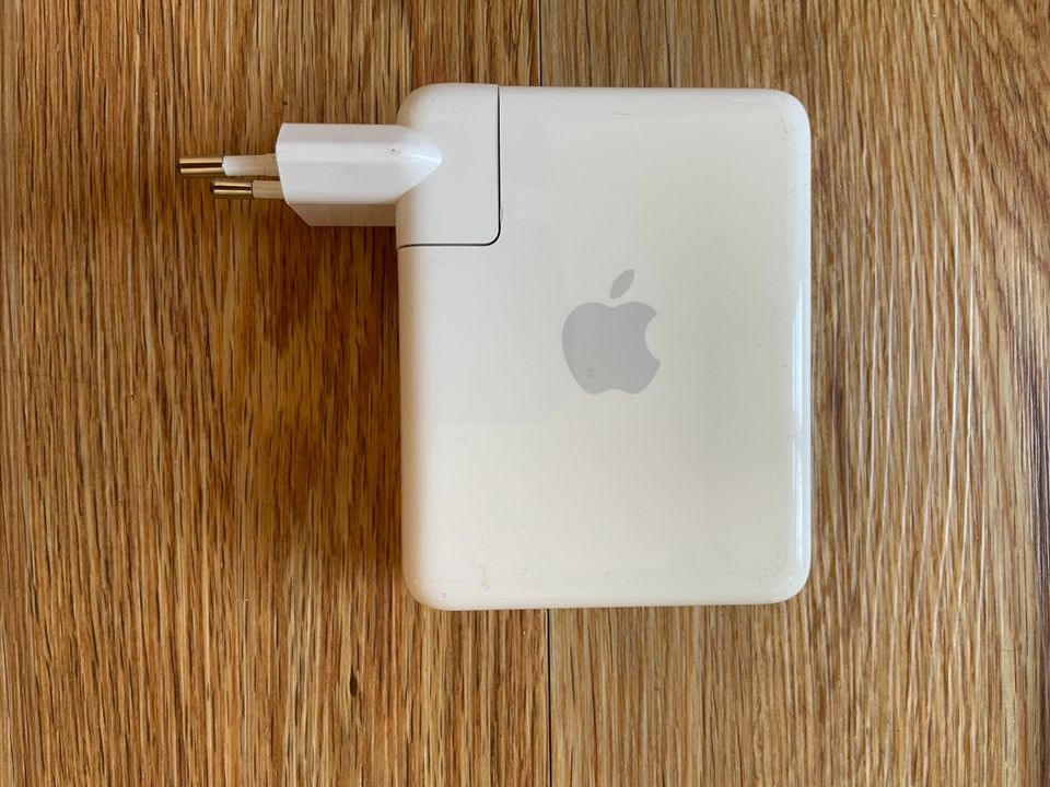 Airport Extreme Base Station A1264 Airplay Repeater Bridge in Berlin