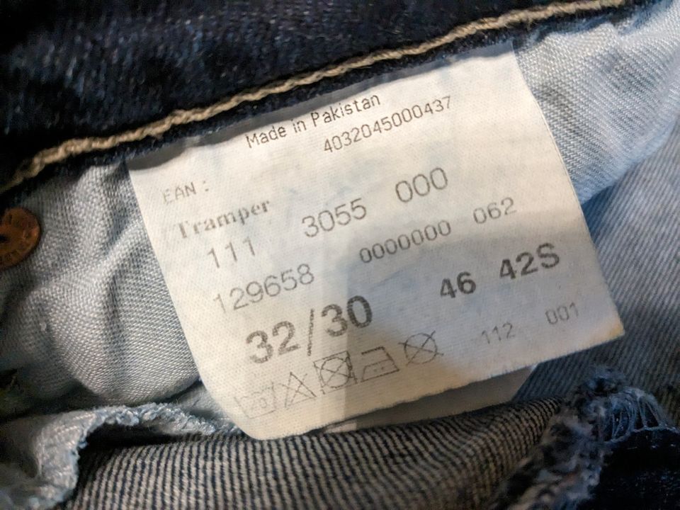 Mustang Herren Jeans TRAMPER NEU, gekürzt, stretchig, Gr. W32 in Nürnberg (Mittelfr)