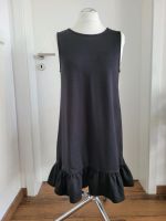 Reserved Kleid schwarz Volant Gr. M 36/38 Party Stuttgart - Stuttgart-Ost Vorschau