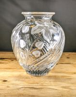 Vase aus 24% Bleikristall, Blumenvase, florales Muster Nordrhein-Westfalen - Emmerich am Rhein Vorschau