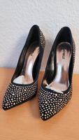 Damen Pumps 38-39 schwarz gold Nordrhein-Westfalen - Mettmann Vorschau