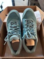 Asics Teppichschuhe Tennis Sportschuhe Türkis Gr. 39 Kreis Ostholstein - Bad Schwartau Vorschau
