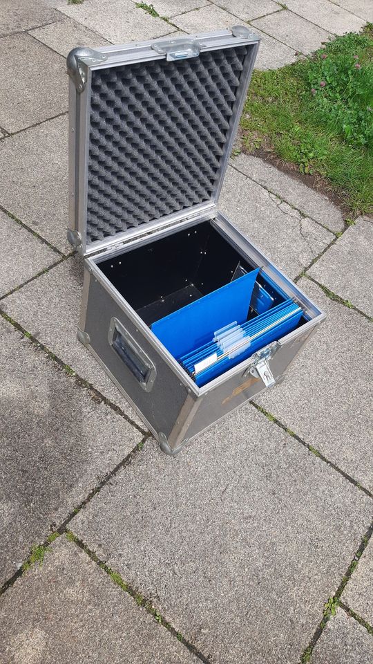 Flightcase 35,5x35,5x33cm für Farbfolien in München