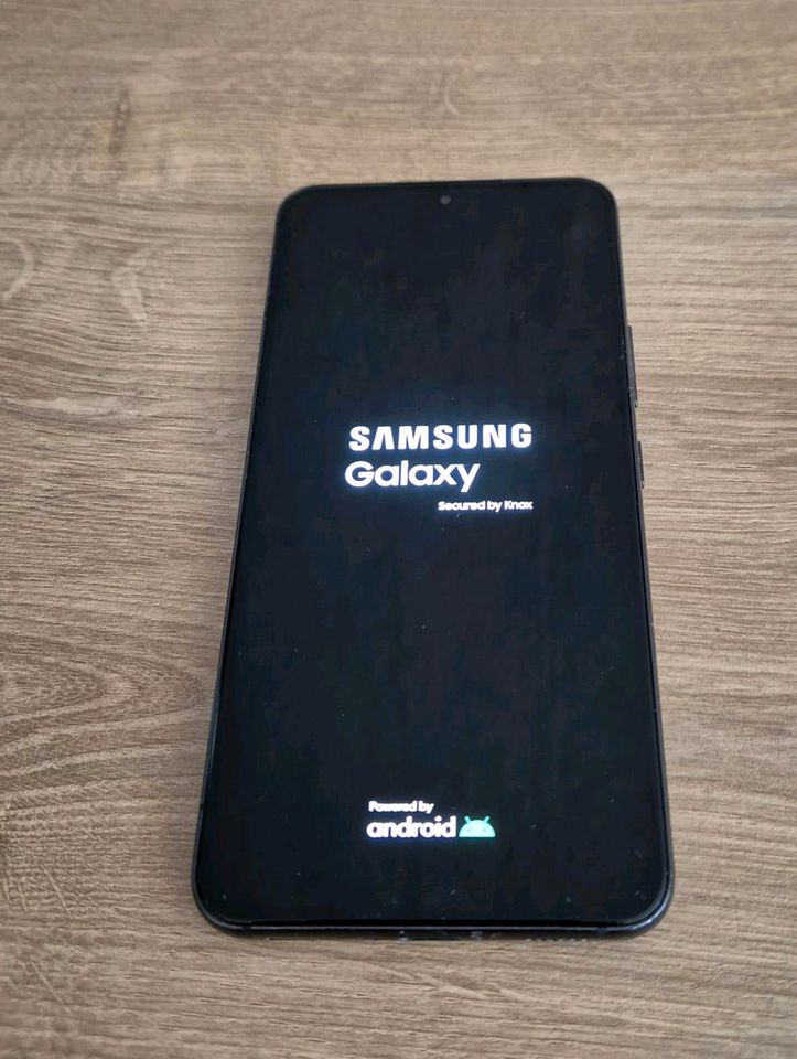 Samsung Galaxy S22 5G 128 GB Restgarantie schwarz in Marsberg