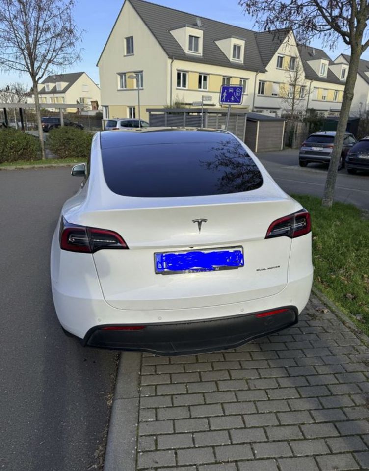 Tesla Modell Y, Leasing Übernahme in Mainz