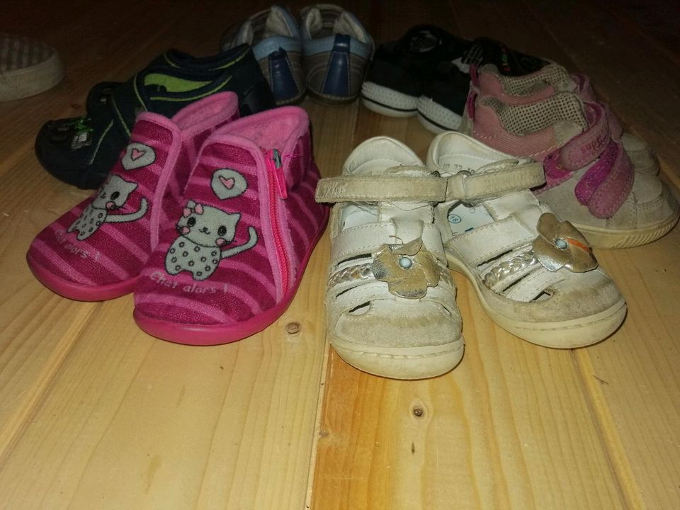 Versch. Schuhe, Hausschuhe 18, 19, 20, 21, 22 in Lübben