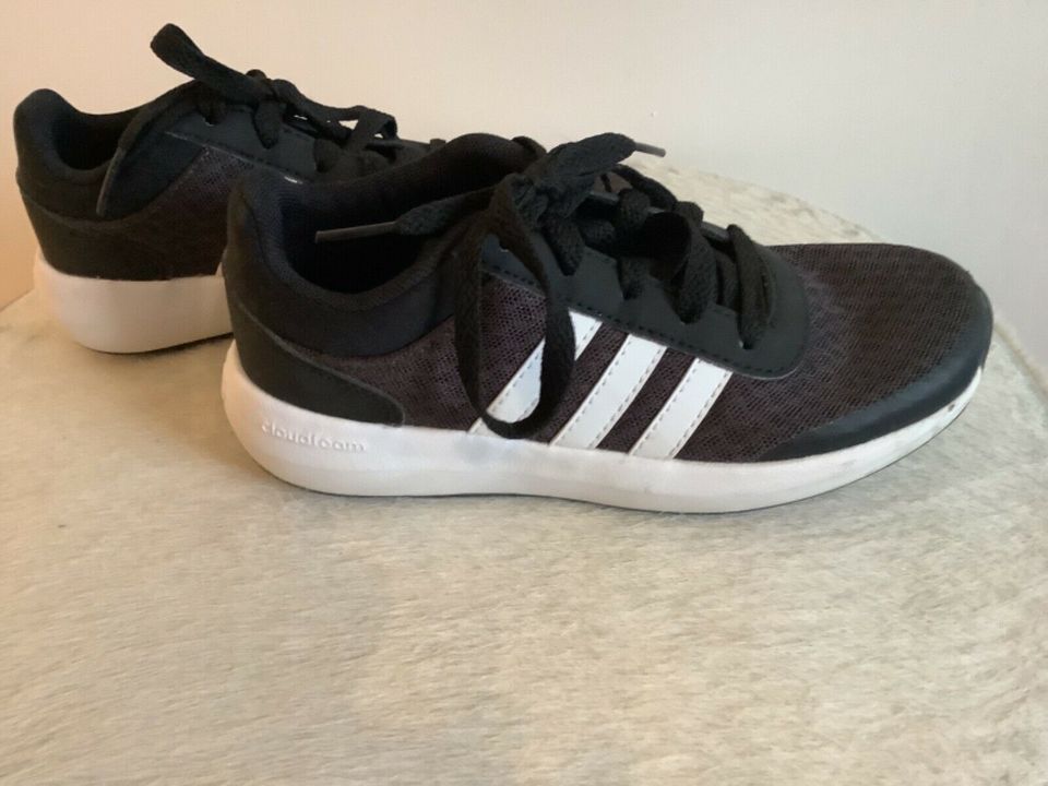 ❤️‍Adidas Sneaker Turnschuhe schwarz cloudfoam 31 wNeu❤️‍ in Kolbermoor