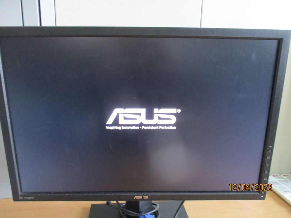 LWIN/M63/1-18: ASUS PB248 PB248Q LCD Monitor 24" HDMI 16:10 in Plauen