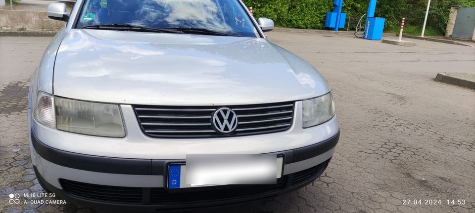 VW Passat 3b 1.6 mit Austauschmotor (Generalüberholt!!!) in Jena