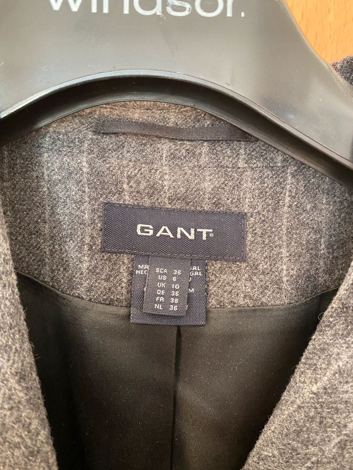 GANT Nadelstreifen Blazer Gr. 36 Grau in Hannover