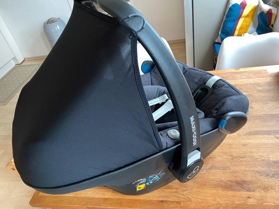 Maxi Cosi Pebble Pro i-Size schwarz Babyschale in Bochum