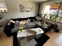 Große schwarze Couch 4x2m inkl. Kissen – Gebraucht & gepflegt! Nordrhein-Westfalen - Waltrop Vorschau