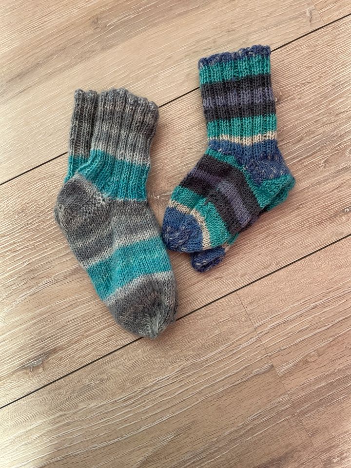 Gestrickte Socken in Schwerin