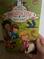 Die Schule der magischen Tiere voller Löcher Düsseldorf - Düsseltal Vorschau
