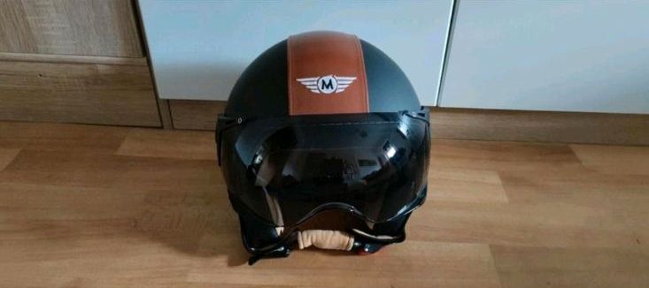 Motorrad Helm von Moto Helmets *Unbenutzt/ Neu* mit Schutzhülle in Neustadt an der Aisch