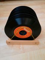 Schallplatten Ständer mit 20  Single Platten Baden-Württemberg - Nußloch Vorschau