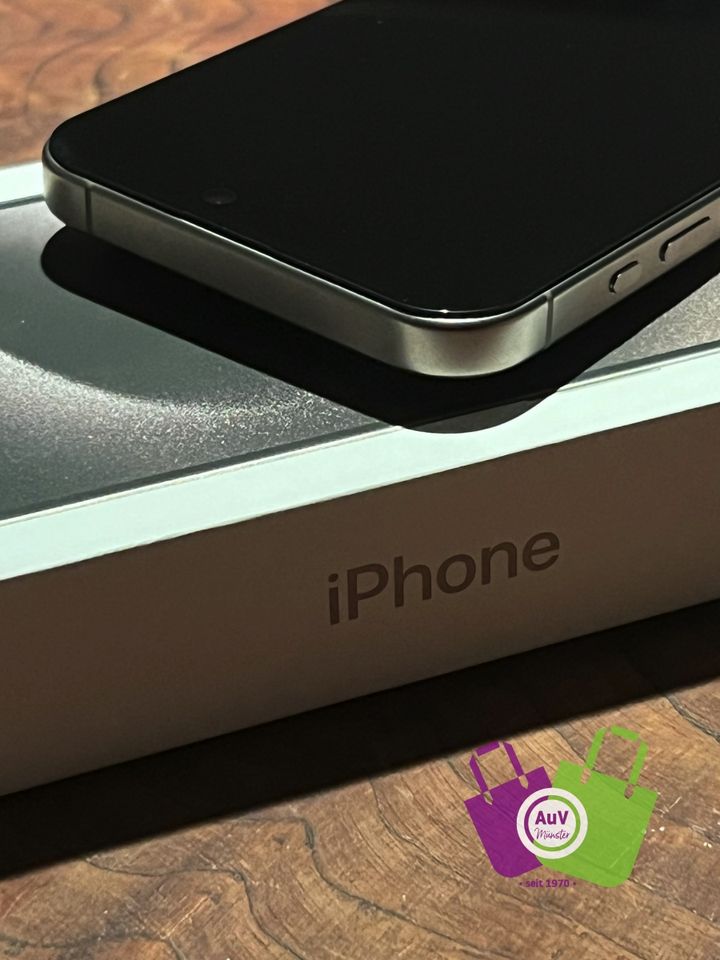 Apple iPhone 15 PRO MAX-256GB/NATUR Titanium-NEUWERTIG/OVP/100% in Centrum