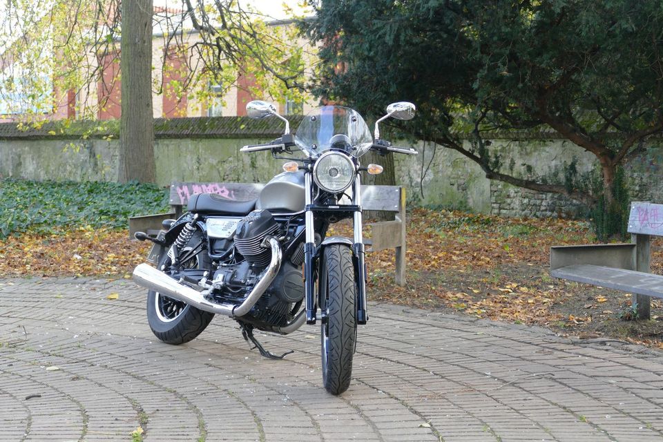 Moto Guzzi V 9 Roamer in Viersen