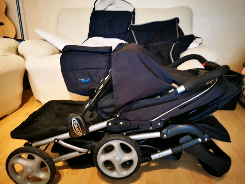 Graco Stadium duo sport luxe Kinderwagen "Geschwister" in Sindelfingen