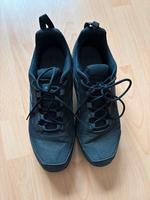 Adidas Wanderschuhe 45 1/3 Hessen - Wölfersheim Vorschau