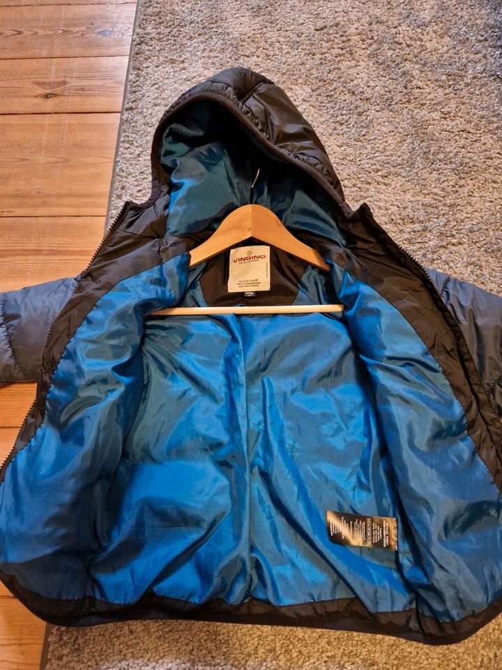 neuwertige Kinder Winterjacke Größe 116 von Virgino in Berlin