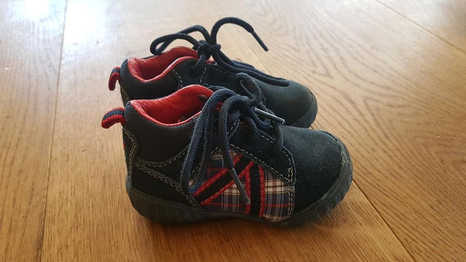 Halbschuhe Kinder Größe 19 in Altdorf bei Nürnberg