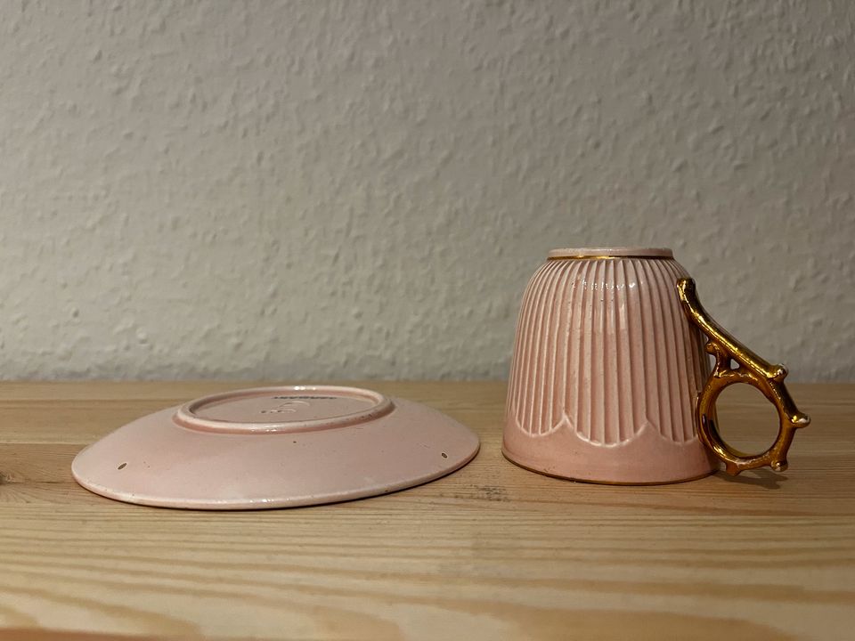 Vintage Tasse Untertasse Unterteller Tee rosa gold in Berlin