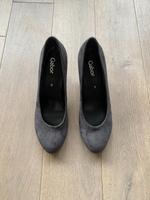 Gabor Pumps Gr. 6 grau Anthrazit Velour NEU & OVP Nordrhein-Westfalen - Niederkassel Vorschau