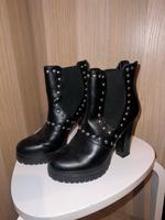 Catwalk Stiefel Stiefelette Pumps High Heels Schwarz 36 Brandenburg - Zossen-Wünsdorf Vorschau