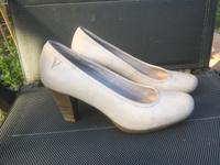 wunderschöne Pumps, hoher Absatz, von Venturini Sachsen - Delitzsch Vorschau
