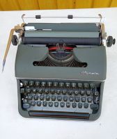 Schreibmaschine Olympia SM2 aus dem Jahr 1956 - Top Baden-Württemberg - Offenburg Vorschau
