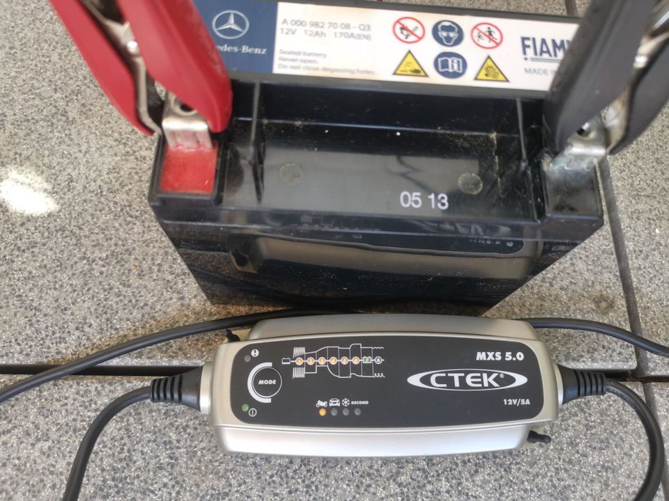 Stützbatterie für c Klasse 204 und andere   Spec:12V/ 12Ah / 200A in Gießen