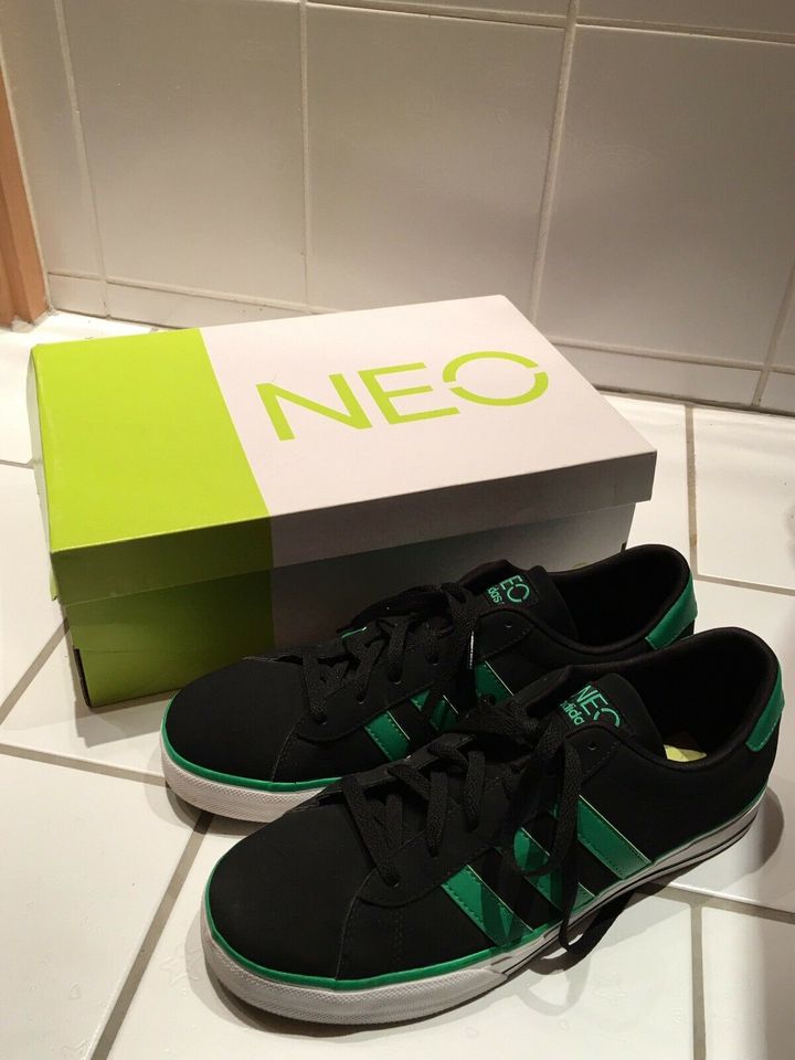 Adidas Neo Sneaker Schwarz Grün UK 11 in Dortmund - Lütgendortmund | eBay  Kleinanzeigen ist jetzt Kleinanzeigen