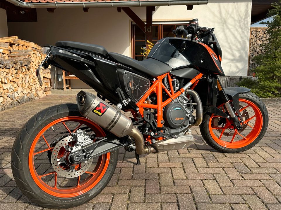 KTM 690 Duke R erst 5335 km in Rabenau