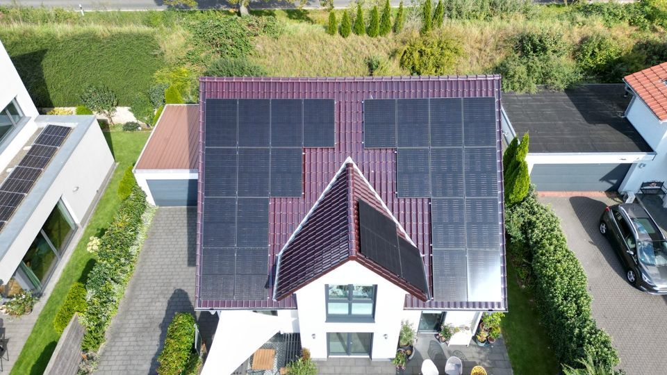 Solaranlage Photovoltaik Anlage 10,56 kWp PV Anlage komplett + Speicher 10kW + Montage und Anmeldung beim Netzbetreiber  zum Festpreis 19500 Euro in Garbsen