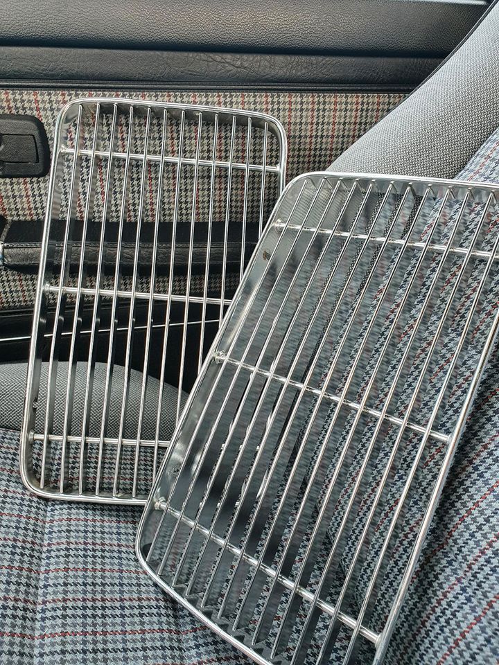 Porsche 356 C Kühlergrill 2x / TOP Zustand in Freiburg im Breisgau