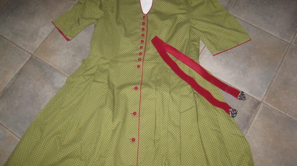 Dirndl_Kleid_grün_rot_Punkte * Chiemseer Dirndl & Tracht * 48_XXL in Gifhorn