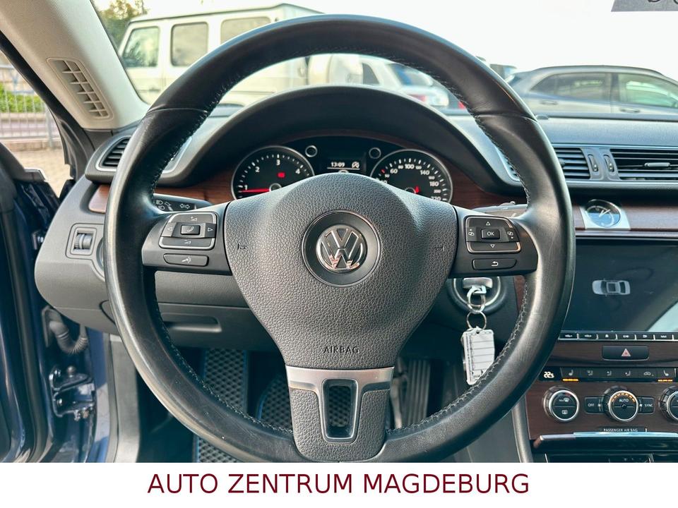 Volkswagen Passat CC 2.0 TDI Sport Navi Xenon Sitzh. Kamera in Magdeburg