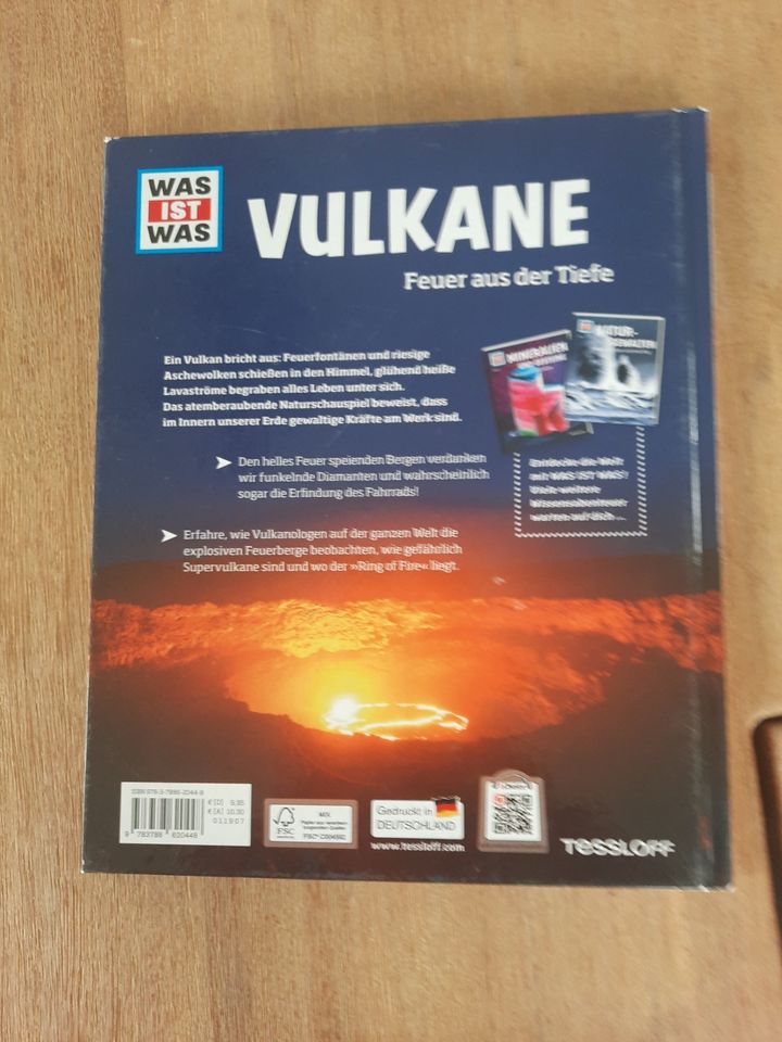 Kinderbuch - Vulkane, Spinnen, Alles über die Eisenbahn in Vilgertshofen