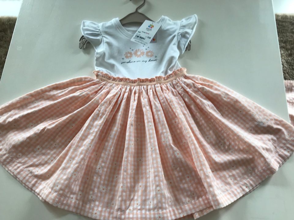 ❤️ Tolles Sommerkleid NEU mit Etikett Gr. 104 in Nümbrecht