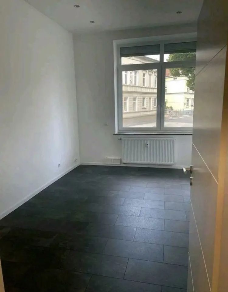 3-Zi. Wohnung mit Loggia im Zentrum - saniert in Iserlohn