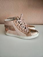 Sneakers Halbschuhe Tamaris neuwertig gr 39 Hessen - Niddatal Vorschau