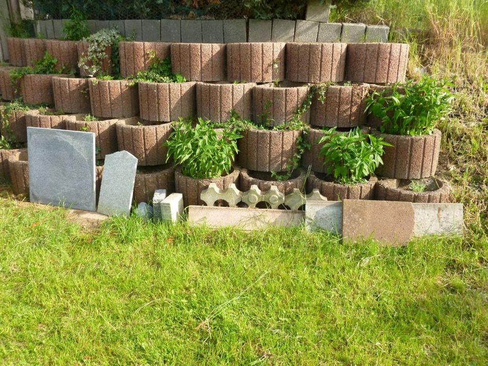 ✨ Verschiedene Platten + Steine für den Garten zu verschenken in Reichertshofen