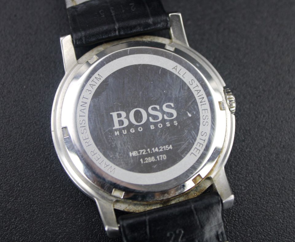 Hugo Boss Uhr Damenuhr Armbanduhr Damen schwarz Leder silber in Duisburg