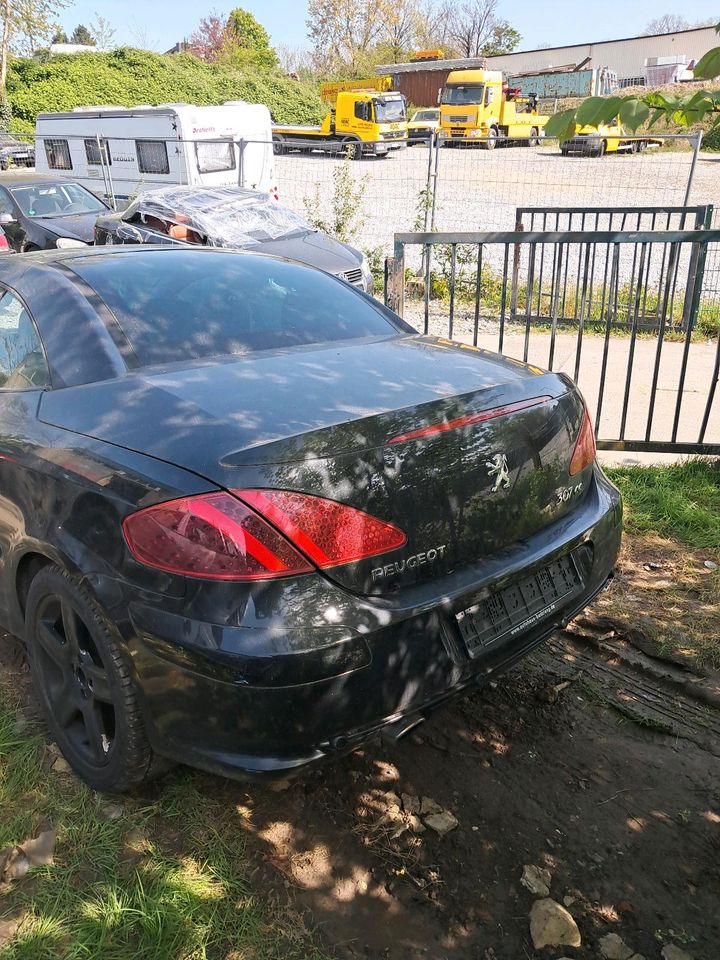 Peugeot 307 CC/ tür,Stoßstange,motorhaube,heckklappe.Scheinwerfer in Wuppertal