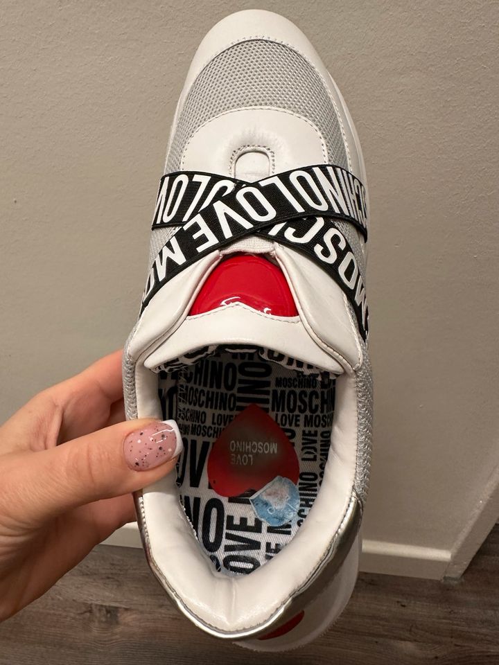 Original Love Moschino Damen Sneaker Schuhe weiß Gr.39, 75€ Festp in Wiesbaden