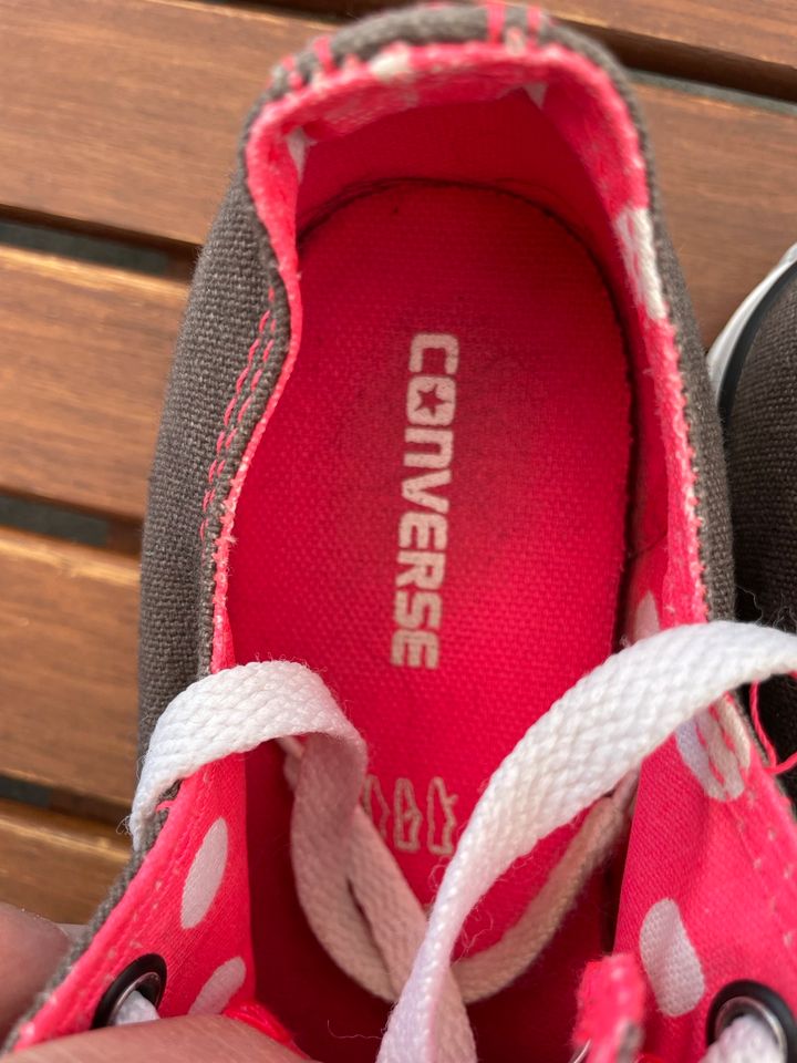 Converse Chucks Größe 35 Mädchen Sneaker Schuhe in Kissenbrück