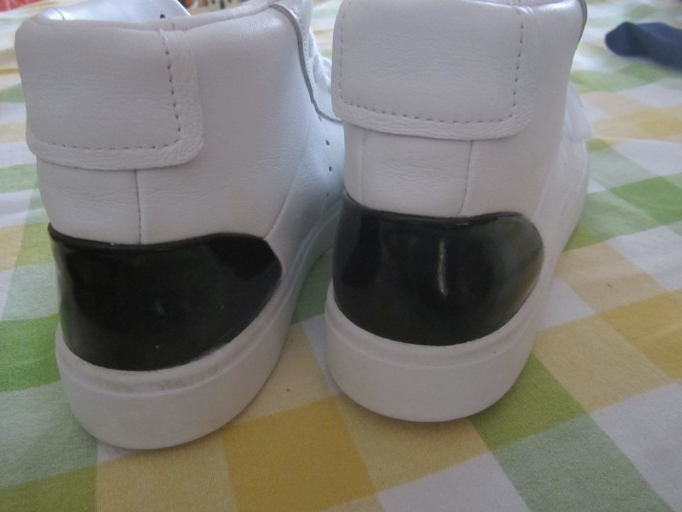 1 Paar hohe Adidas SLEEK MID W Sneaker weiß Gr. 37  1/3 in Dillingen (Saar)